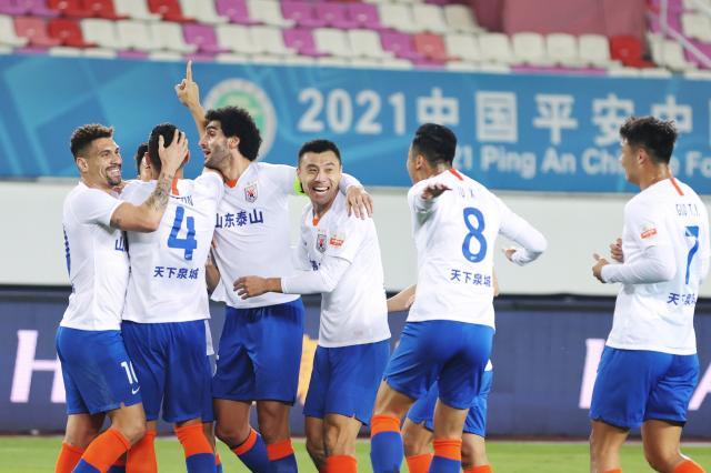 皇冠体育官方网站-马德兴:泰山压顶完胜海港 天王山后争冠几无悬念