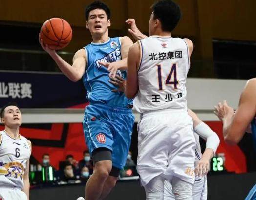 皇冠体育-宁波终于取得赛季首胜！主帅一度需靠服药缓解压力